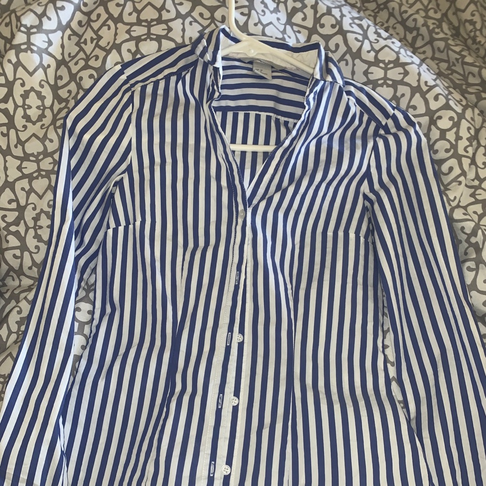 striped top